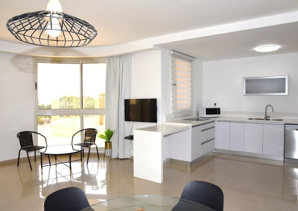 Stylish 3Br Golf Residence 엘라트 외부 사진
